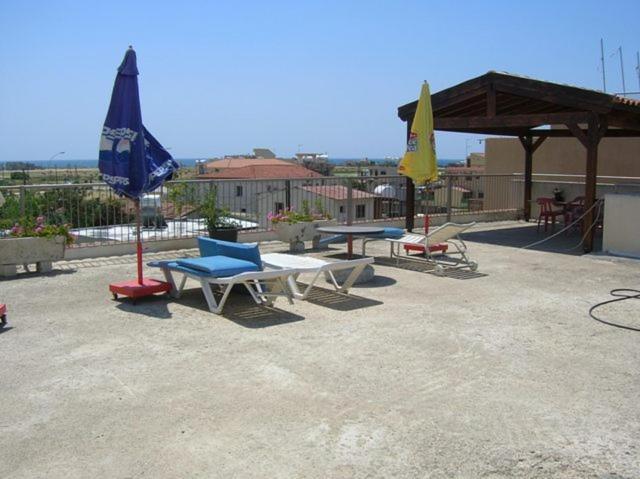 Marios Apartments Perivolia Exterior photo